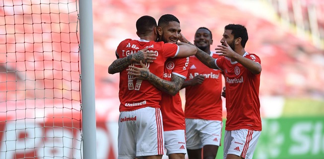 Visitantes vencem dois do três jogos na estreia do Brasileirão