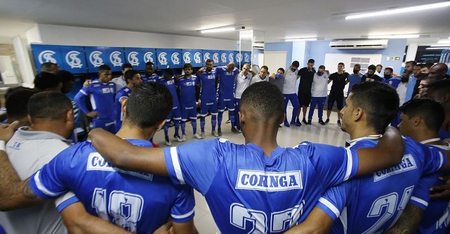 CBF adia mais jogos do futebol nacional devido à Covid-19