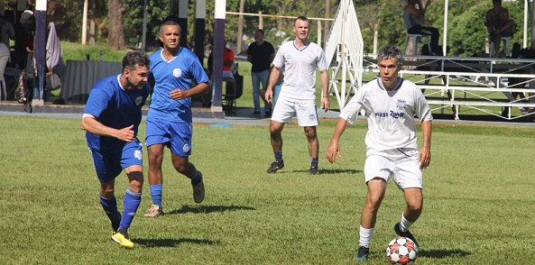Futebol, futsal e society são liberados em Campo Grande