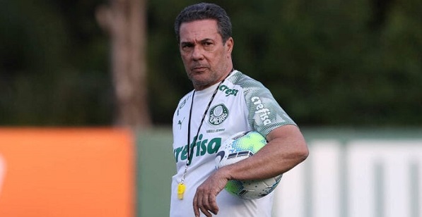 Após derrota para o Coxa, Vanderlei Luxemburgo é demitido