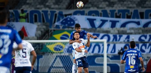 Felipão perde a primeira com Cruzeiro na Série B