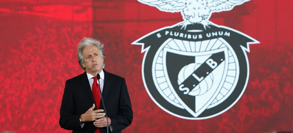Jorge Jesus se posiciona contra nova pausa do futebol