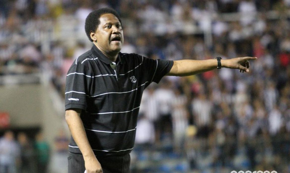 Ex-treinador e ídolo no Ceará, Lula Pereira falece aos 64 anos