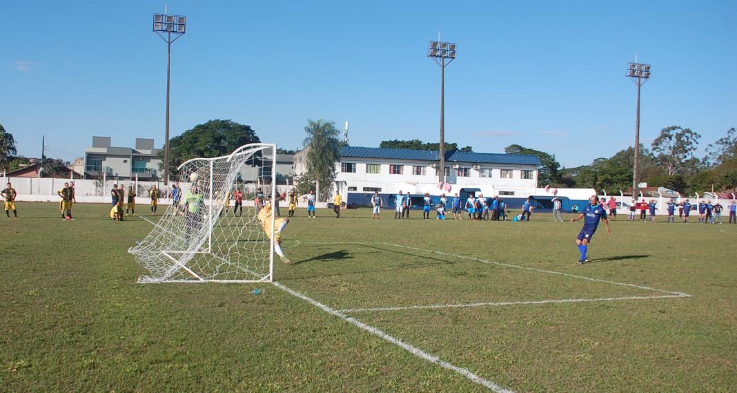 14ª Copa Master de Futebol Suíço de Ponta Porã já tem seus finalistas