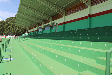 Prefeitura inaugura minicampo de futebol e restauração do estádio andradão