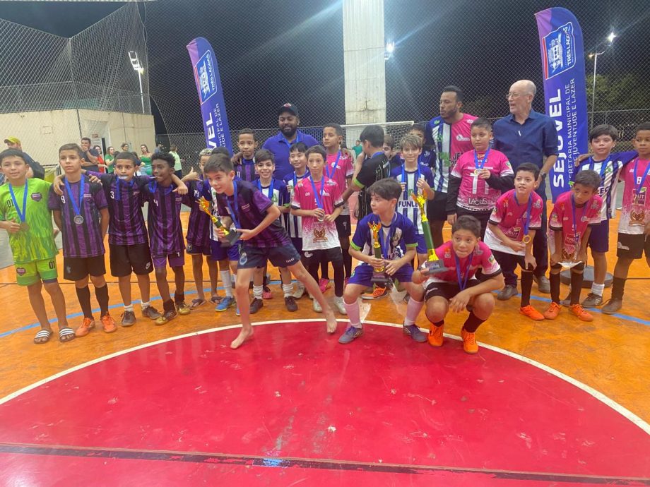 Escola Elson Lot Rigo e General Nelson Custódio são Campeões do Futsal