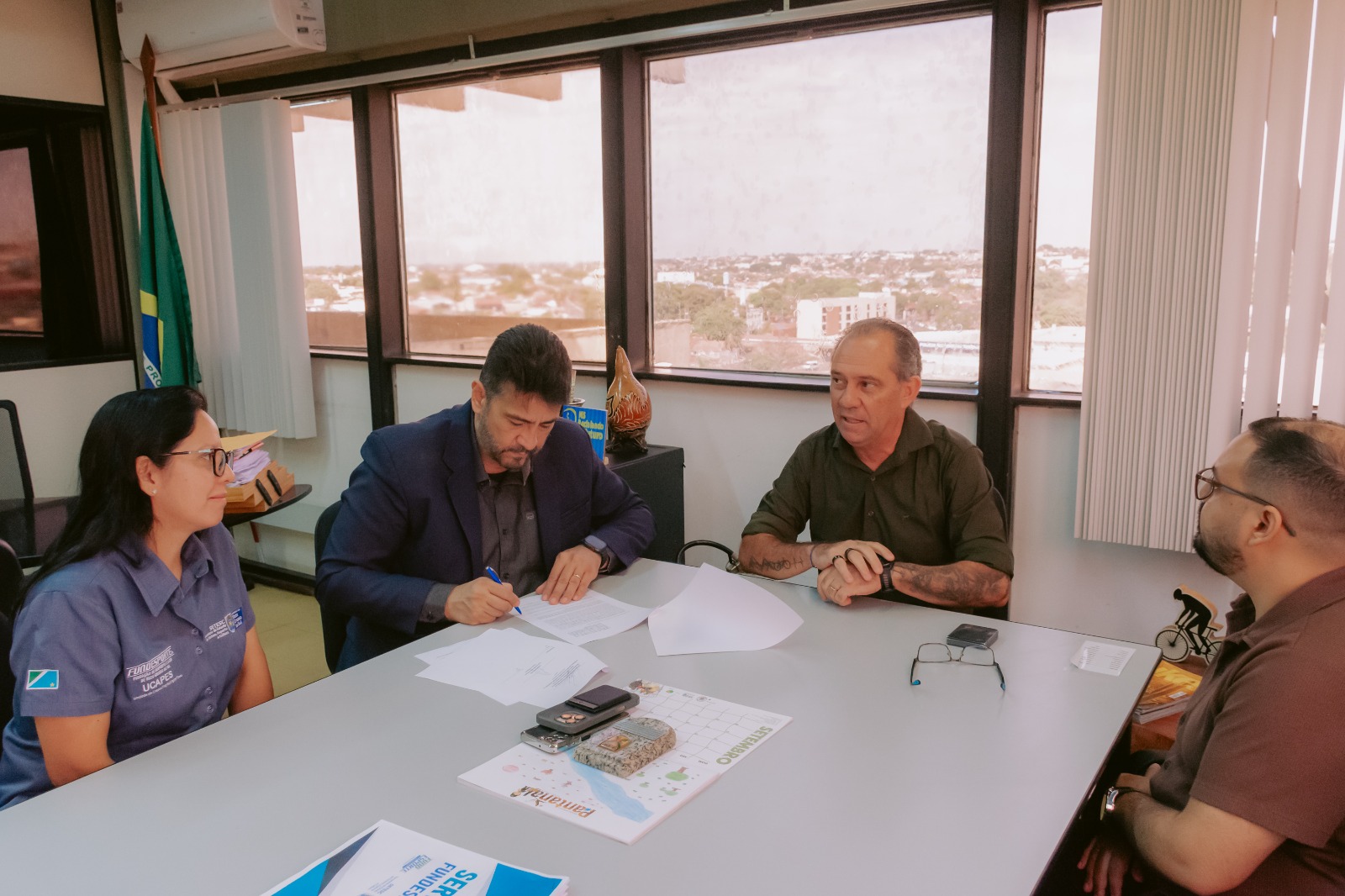 Fundesporte firma parceria com Centro Un...