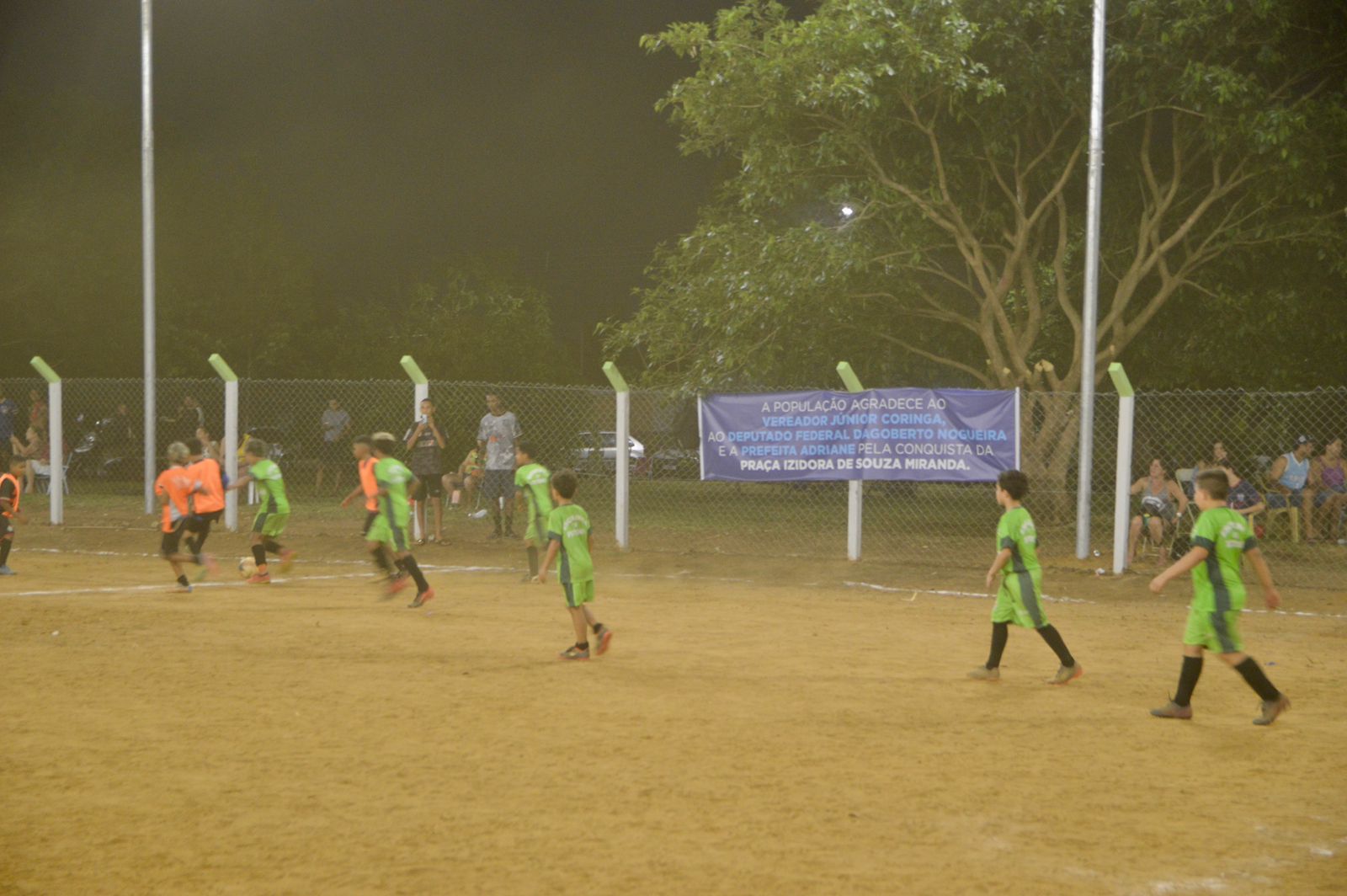 Prefeitura entrega Arena Esportiva e Pla...