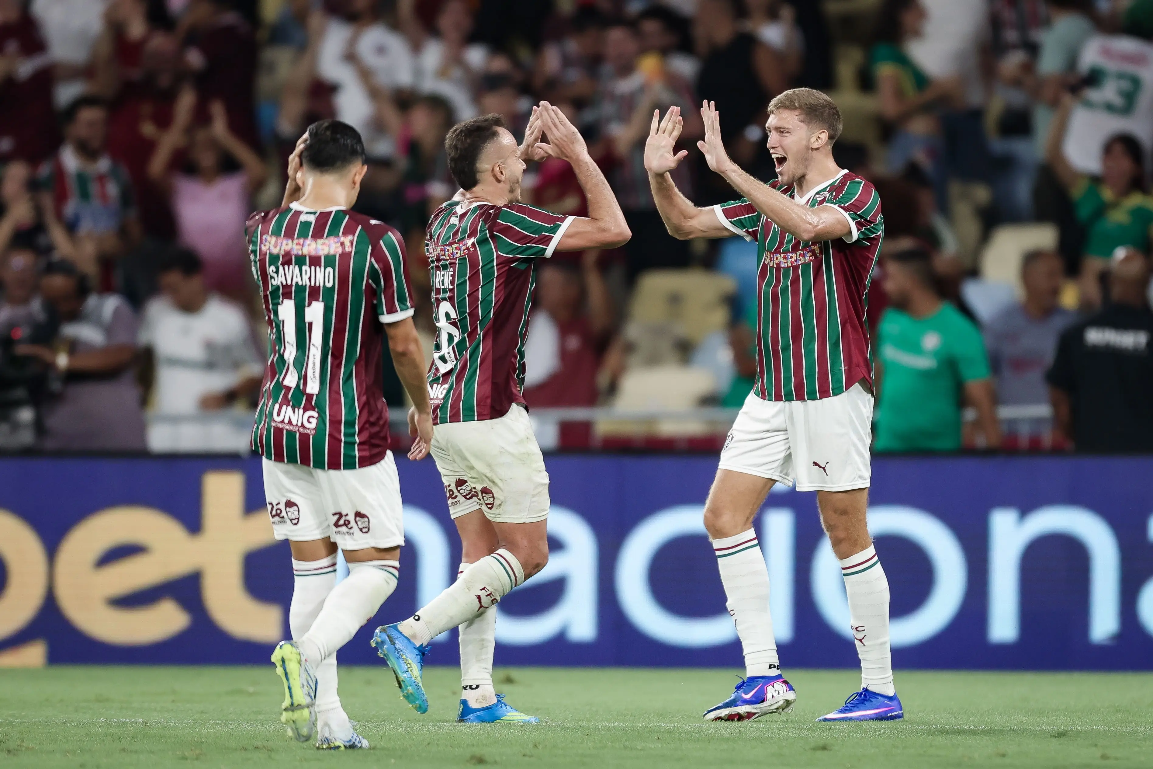 Flu assume vice-liderança do Brasileirão ao vencer Corinthians