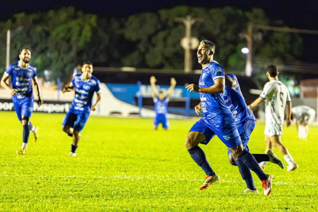 Ivinhema vence Operário, encosta na lide...