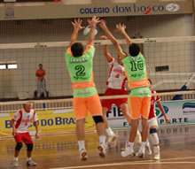 Equipe do MS de Voleibol masculino começa com vitória em João Pessoa;basquete feminino sofre goleada