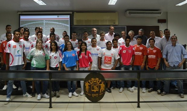 AEC apresenta elenco para a disputa do Campeonato Estadual