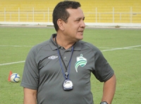 Após uma semana e dois jogos, Éder Taques deixa comando do Cene