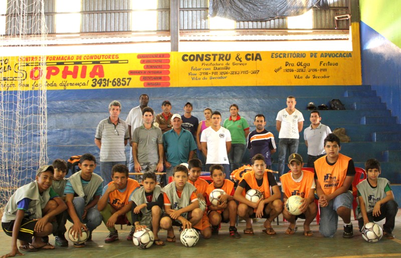 Projeto Chute Certo e Projeto Futsal de Ponta no Assentamento Itamarati