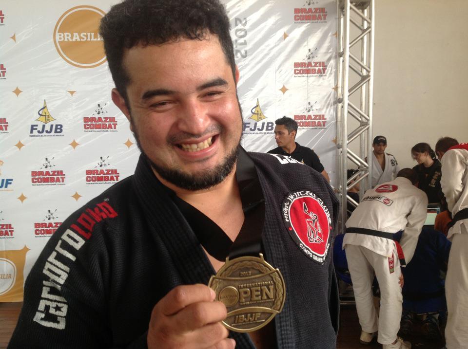 Adilson Higa conquista bronze no Brasilia Internacional Open (DF)