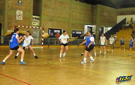 São Gabriel conquista seis de oito categorias no Estadual de Handebol
