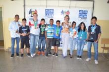 Diretora da Funesp recebe atletas medalhistas nos Jogos Escolares da Juventude