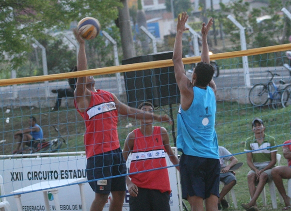 Open Funec de Vôlei de Praia de Corumbá acontece nestes sábado e domingo