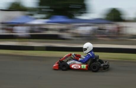 Quatro campeões levantaram a taça de campeão estadual de Kart neste domingo