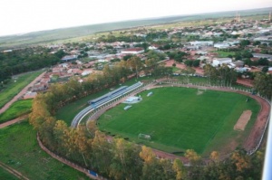 Ivinhema contrata meia argentino e 'sonha' com estádio Saraivão na estreia