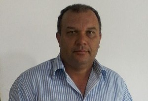 Técnico Mauro Marino fica no cargo, mas pede reforços com urgência