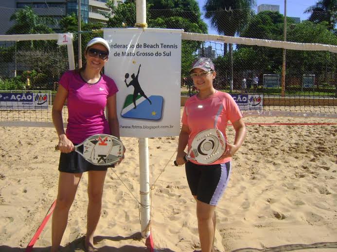 Atletas sul-mato-grossenses do beach tennis se preparam para competição nacional no Paraná