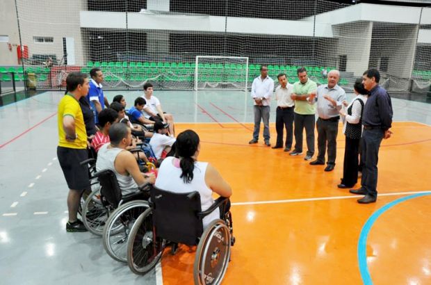 Alunos da Apae de TL passam a utilizar a quadra Poliesportiva para treinos