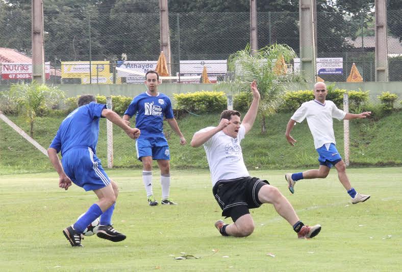Copa da Madrugada do Rádio Clube define equipes para as finais de domingo