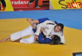 Camila Gebara conquista o título Mundial Sub-21 na Áustria