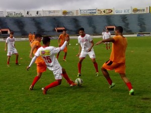 Itaporã faz primeiro treino no Estádio Douradão
