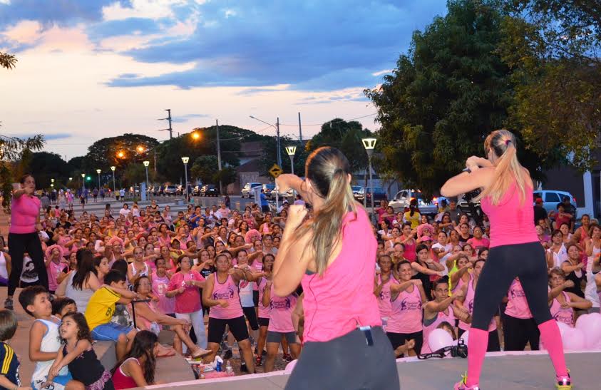 Funesp realiza Aulão de Ginástica alusivo ao Outubro Rosa 