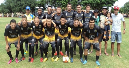 Domingo de futebol no São Conrado
