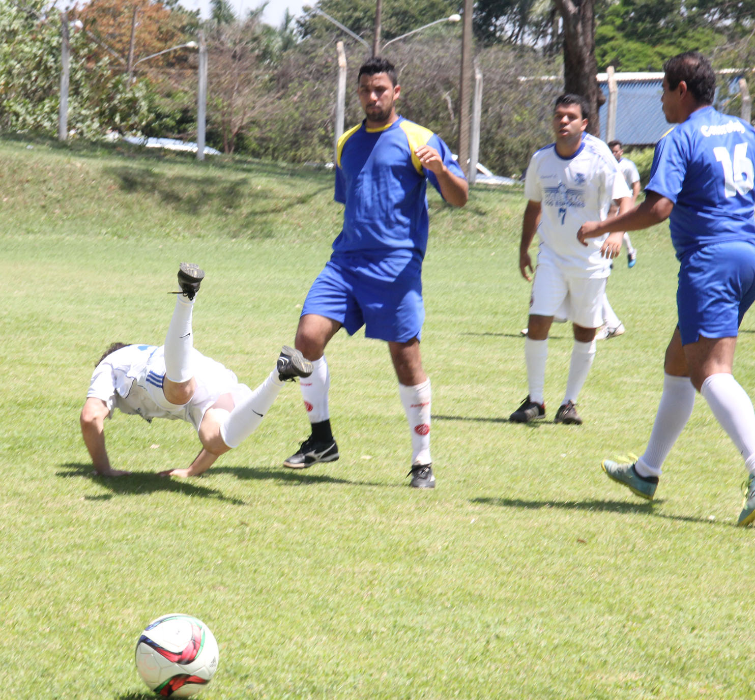 Mais de 30 gols na primeira rodada na Copa do Rádio Clube