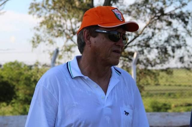 Naviraiense anuncia volta de técnico para Estadual