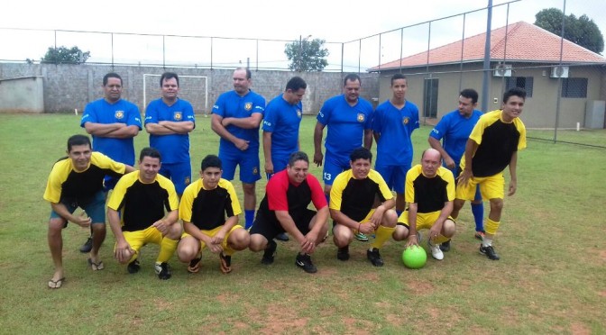  Agentes penitenciários comemoram conquista em campeonato da Cassems 