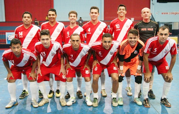 Comercial estreia com o pé direito na Copa Guanandi