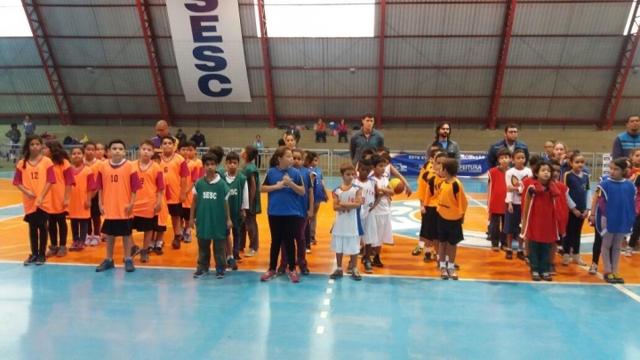 Semed promove 1º Festival de minibasquetebol com caráter pedagógico