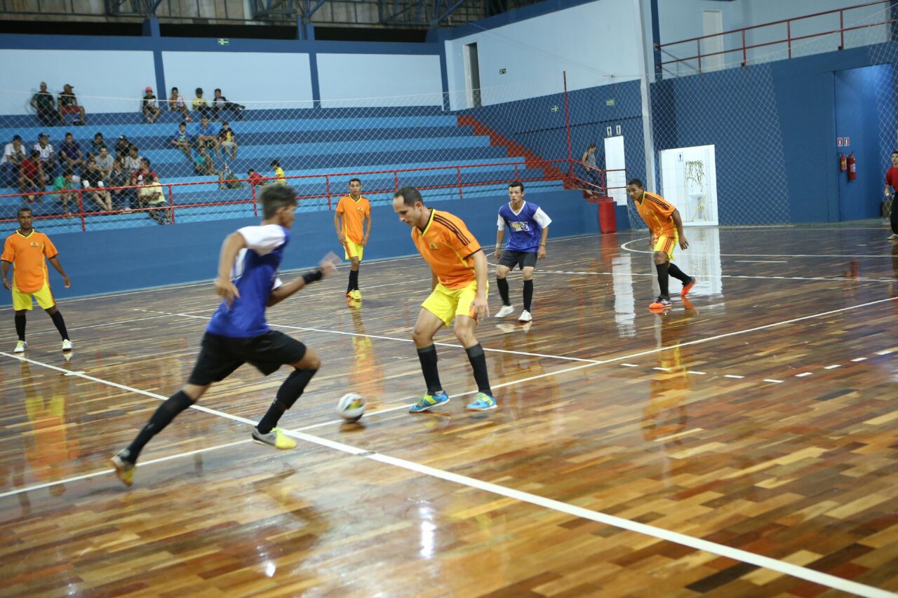 Ginásio Fernando Fontoura é palco de Goleadas na abertura do Campeonato de Futsal em Coxim
