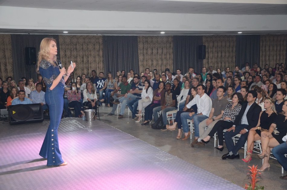 ‘Rainha’ Hortência ministra palestra em Três Lagoas