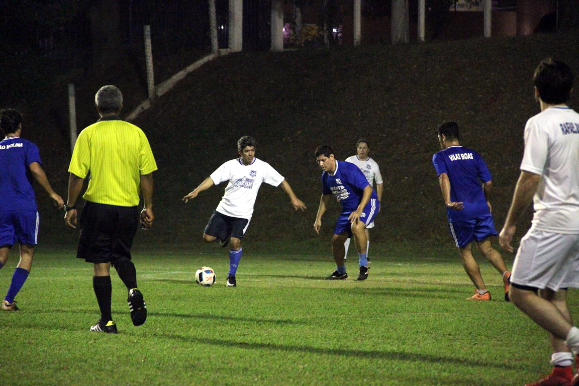 Copa Sabadão define os finalistas para a decisão no domingo