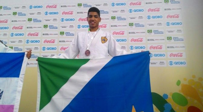 Medalha de bronze marca 1º dia da delegação de MS nos Escolares