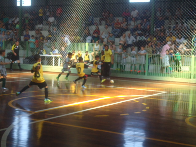 Definidos os primeiros finalistas da Copa Pelezinho de Futsal