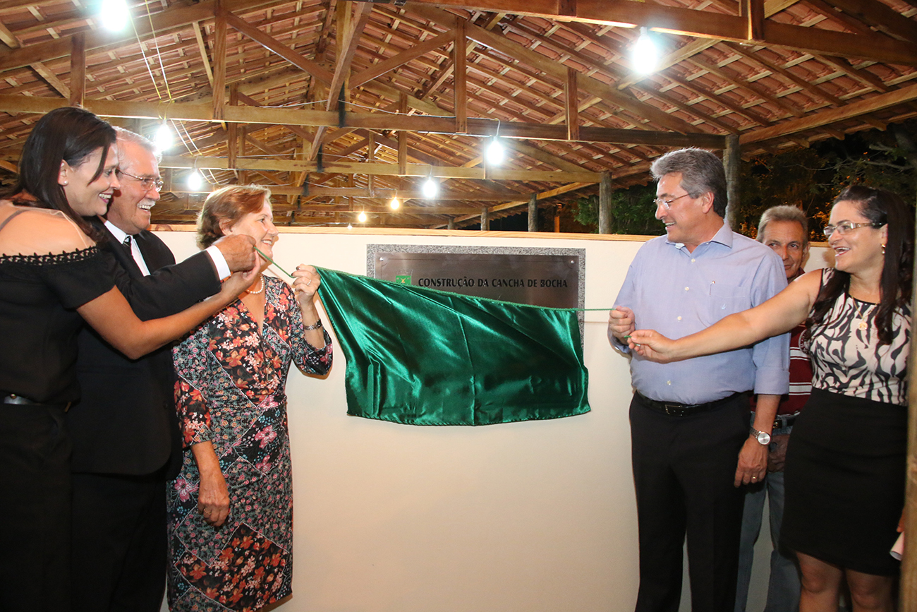  Entrega de Campo de Bocha marca encerramento do Projeto Conviver em 2016