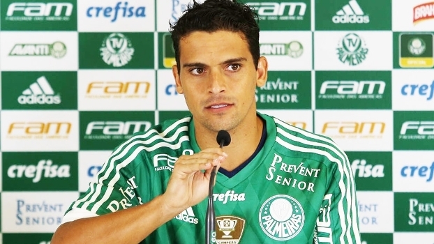 Jean pede para que Palmeiras deixe a pressão 'da porta para fora'