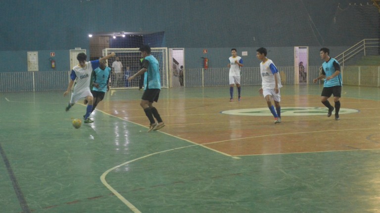 Disputas terminam 2ª com futsal; premiação será no dia 22