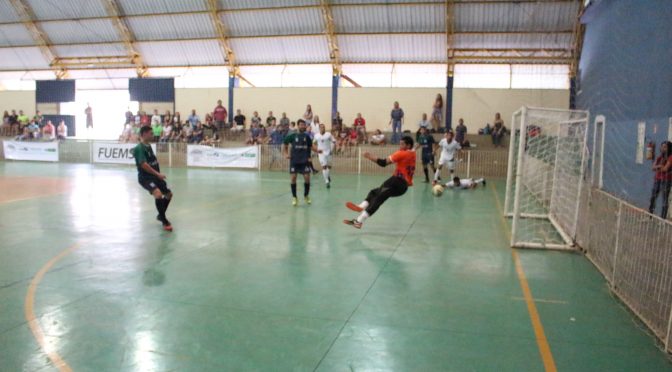 Time masculino da Funlec é ouro no futsal dos Jums