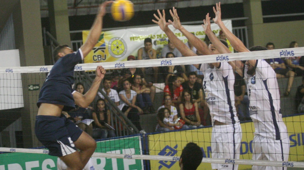 UCDB domina a Copa Pantanal de Voleibol na Capital