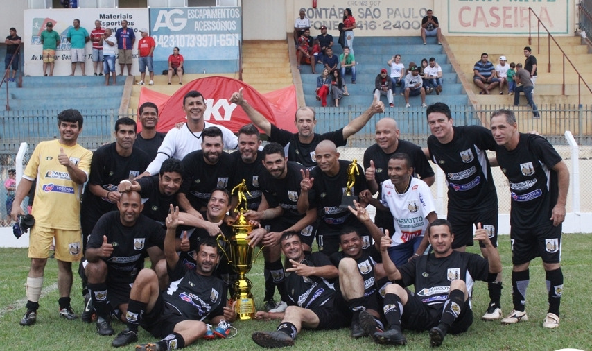 Ubiratan bate Flórida na final e é campeão no Veteranos da Leda