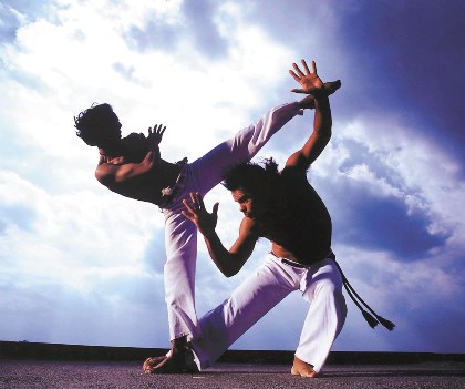 Última roda de capoeira do ano movimenta Centro Cultural
