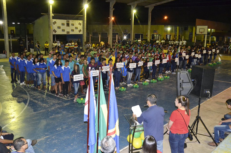 Dezenove unidades de ensino participam dos Jogos Escolares da Integração